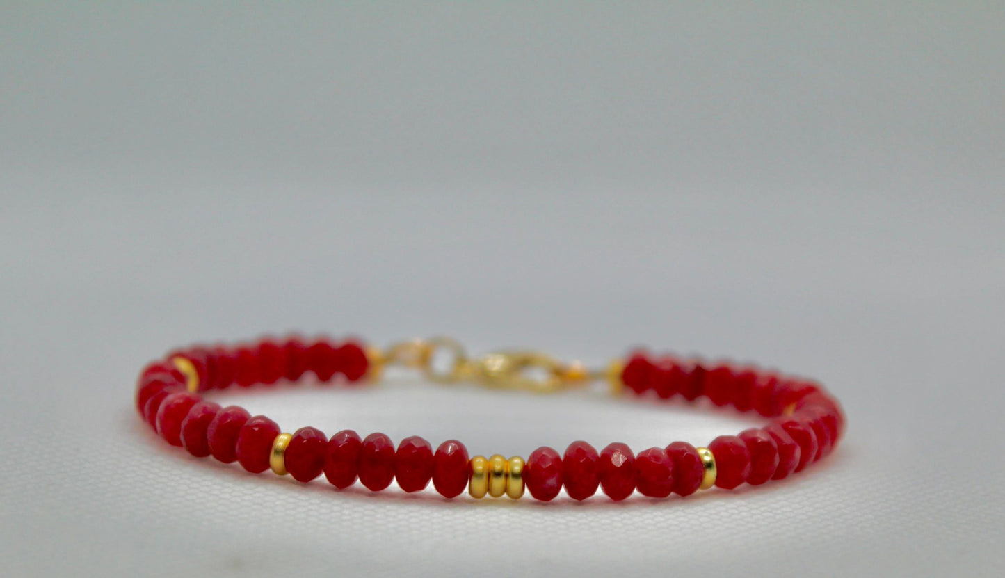 Delicate Garnet Beaded Bracelet