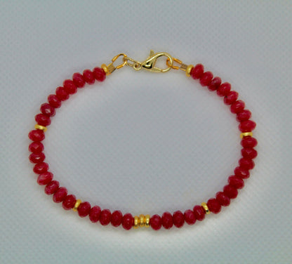 Delicate Garnet Beaded Bracelet